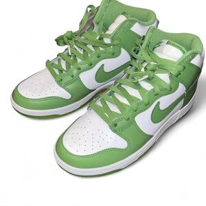 Nike Dunks Hi Top